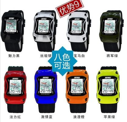 Reloj análogo del LCD del coche